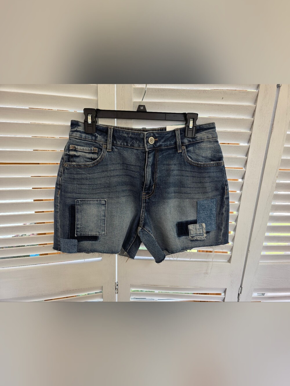 M Jeans Women's Mid Rise Comfort Stretch Shorts Size 10